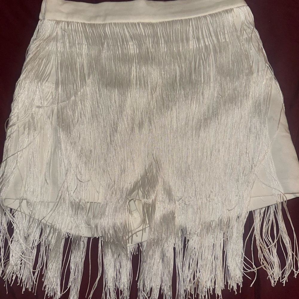 Elegant White Fringe Women Shorts